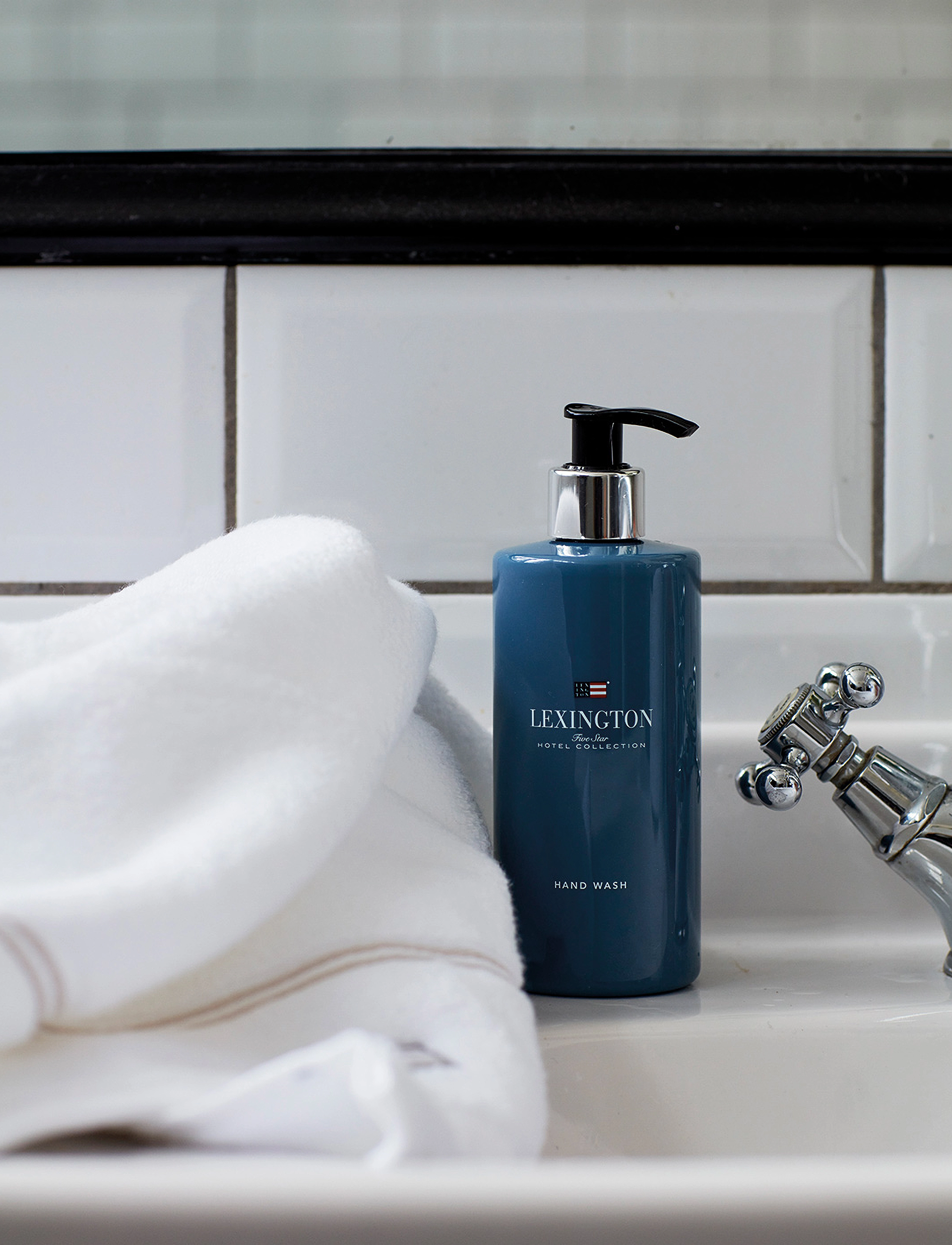 Lexington Home Hotel Collection Number One Hand Wash, 300 ml, Soap, Blau - Liquid Homeware