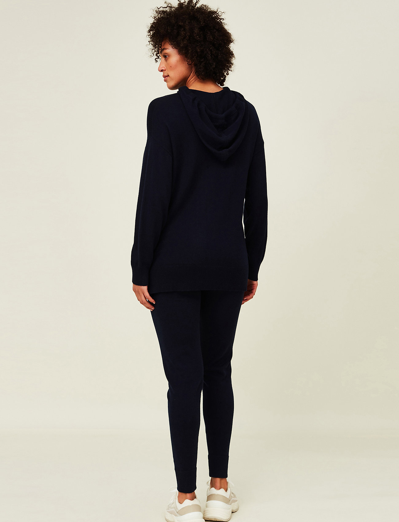 Lexington Clothing - Ellie Merino/Viscose Blend Knitted Hood - hoodies - dark blue - 3