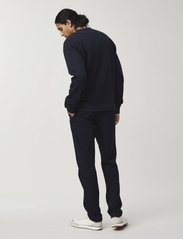 Lexington Clothing - Barry Organic Cotton Sweatshirt - medvilniniai megztiniai - dark blue - 3