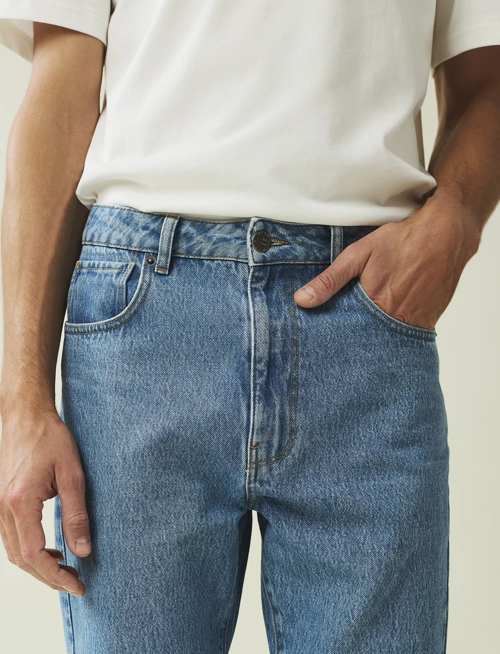 Lexington Clothing - Curt Casual Blue Wash Denim - alt laienevad teksad - lt blue denim - 4