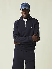 Lexington Clothing - Terrance Organic Cotton Half-Zip Sweatshirt - collegepaidat - dark blue - 0