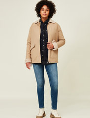 Lexington Clothing - Kendra Sherpa Jacket - winter jackets - beige - 2
