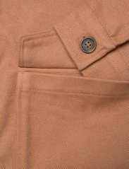 Lexington Clothing - Raven Organic Cotton Flannel Overshirt - kobiety - light brown - 6