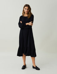 Lexington Clothing - Kinsley Viscose Crepe Dress - midi dresses - black - 2