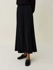 Lexington Clothing - Savannah Viscose Skirt - midi-röcke - black - 4