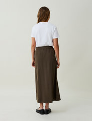 Lexington Clothing - Savannah Viscose Skirt - midiseelikud - dark green - 3