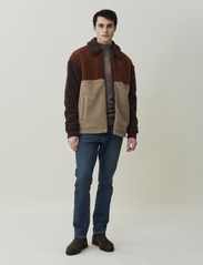 Lexington Clothing - Jesse Pile Jacket - vahekihina kantavad jakid - brown multi - 2
