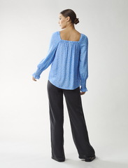 Lexington Clothing - Charlotte Printed Blouse - long-sleeved blouses - blue flower print - 3