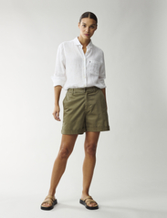 Lexington Clothing - Marissa Cotton Canvas Shorts - kasdienio stiliaus šortai - dark green - 2