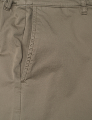 Lexington Clothing - Marissa Cotton Canvas Shorts - kasdienio stiliaus šortai - dark green - 5