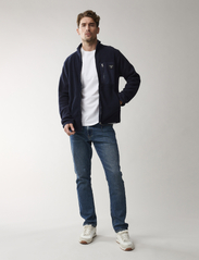 Lexington Clothing - Oliver Full Zip Fleece Cardigan - vahekihina kantavad jakid - dark blue - 2