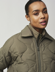 Lexington Clothing - Linn Quilted Jacket - spring jackets - green - 3