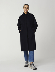 Lexington Clothing - Brynn Wool Blend Coat - ziemas mēteļi - dark blue - 1