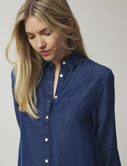 Lexington Clothing - Elaine Lyocell Shirt Dress - teksakleidid - medium blue - 3
