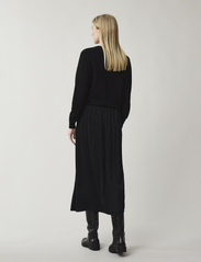 Lexington Clothing - Savannah Viscose Skirt - midiseelikud - black - 2