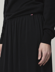 Lexington Clothing - Savannah Viscose Skirt - midiseelikud - black - 3