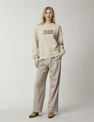 Lexington Clothing - Patricia Sweatshirt - sweatshirts & huvtröjor - beige - 1