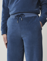 Lexington Clothing - Leona Organic Cotton Velour Pants - joggers copy - medium blue - 3