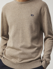 Lexington Clothing - Bradley Cotton Crew Sweater - Ümmarguse kaelusega kudumid - brown - 3