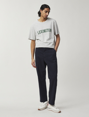Lexington Clothing - Classic Elasticated  Lyocell Pant - kasdienio stiliaus kelnės - dark blue - 1