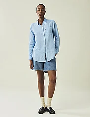 Lexington Clothing - Isa Linen Shirt - långärmade skjortor - light blue - 2