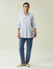 Lexington Clothing - Isa Linen Shirt - pitkähihaiset paidat - lt blue/white stripe - 1