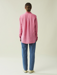 Lexington Clothing - Isa Linen Shirt - langermede skjorter - pink - 2