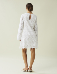 Lexington Clothing - Kate Broderie Anglaise Dress - korta klänningar - white - 2