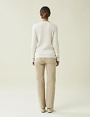 Lexington Clothing - Marline Organic Cotton Cable Knitted Sweater - strikkegensere - white - 2