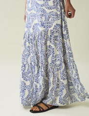 Lexington Clothing - Melissa Dot Print Maxi Skirt - maxikjolar - blue print - 3