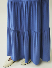 Lexington Clothing - Melissa Dobby Viscose Maxi Skirt - maxi nederdele - blue - 4