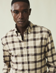 Lexington Clothing - Casual Flannel Check B.D Shirt - ternede skjorter - brown check - 3