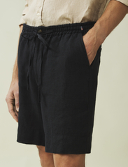 Lexington Clothing - Casual Linen Shorts - hørshorts - black - 3