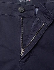 Lexington Clothing - Gavin Cotton Shorts - chino lühikesed püksid - dark blue - 3