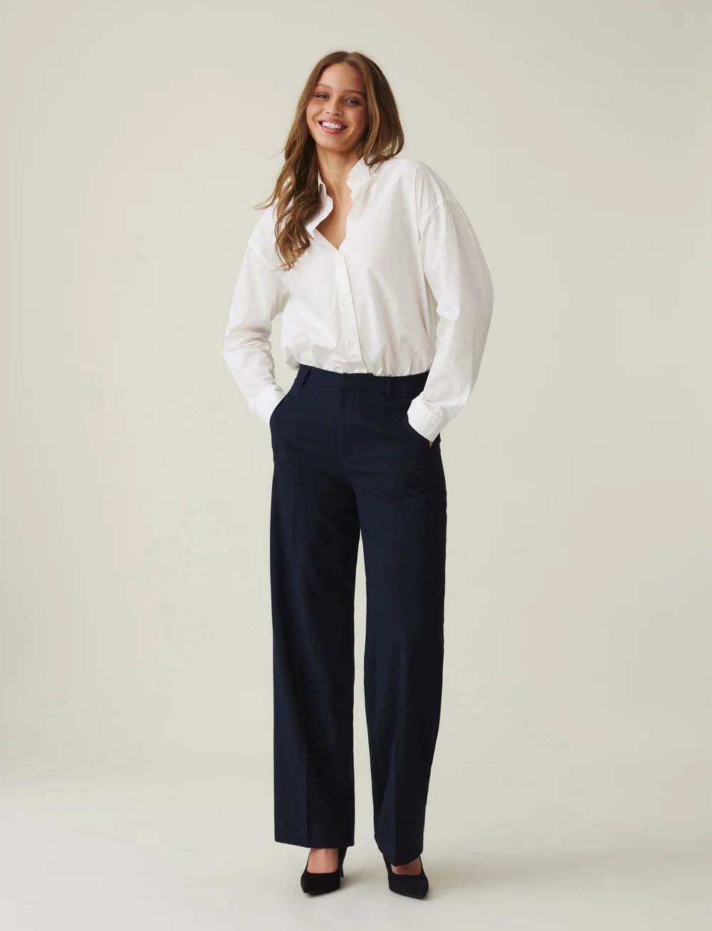 Lexington Clothing - Kennedy Pinstripe Tailored Wide Pants - pidulikud püksid - dark blue/brown stripe - 0