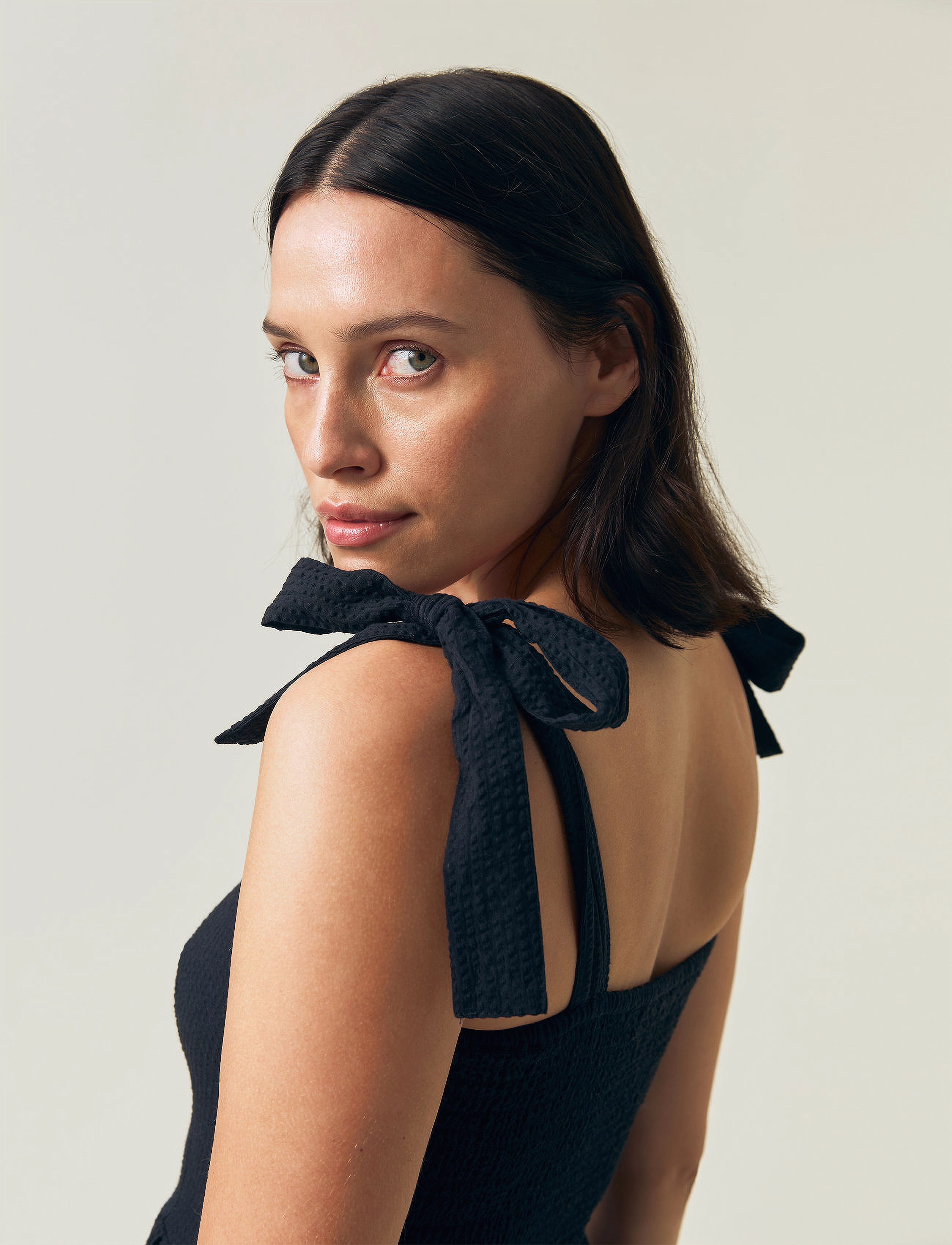 Lexington Clothing - Bow-Strap Seersucker Summer Dress - sommerkjoler - black - 4