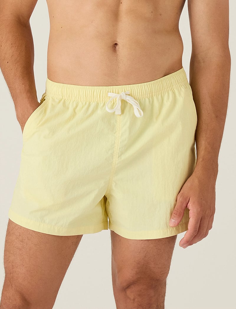 Lexington Clothing - Solid Swim Trunks - badehosen - yellow - 3