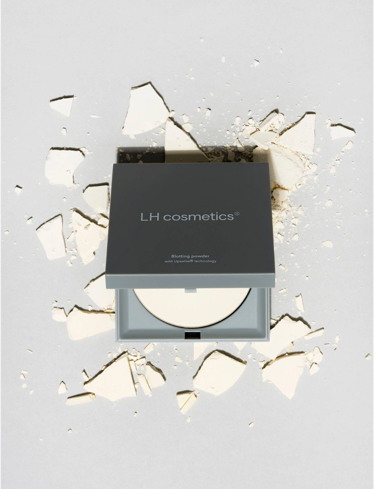 LH Cosmetics - Blotting powder - makeup - clear - 4