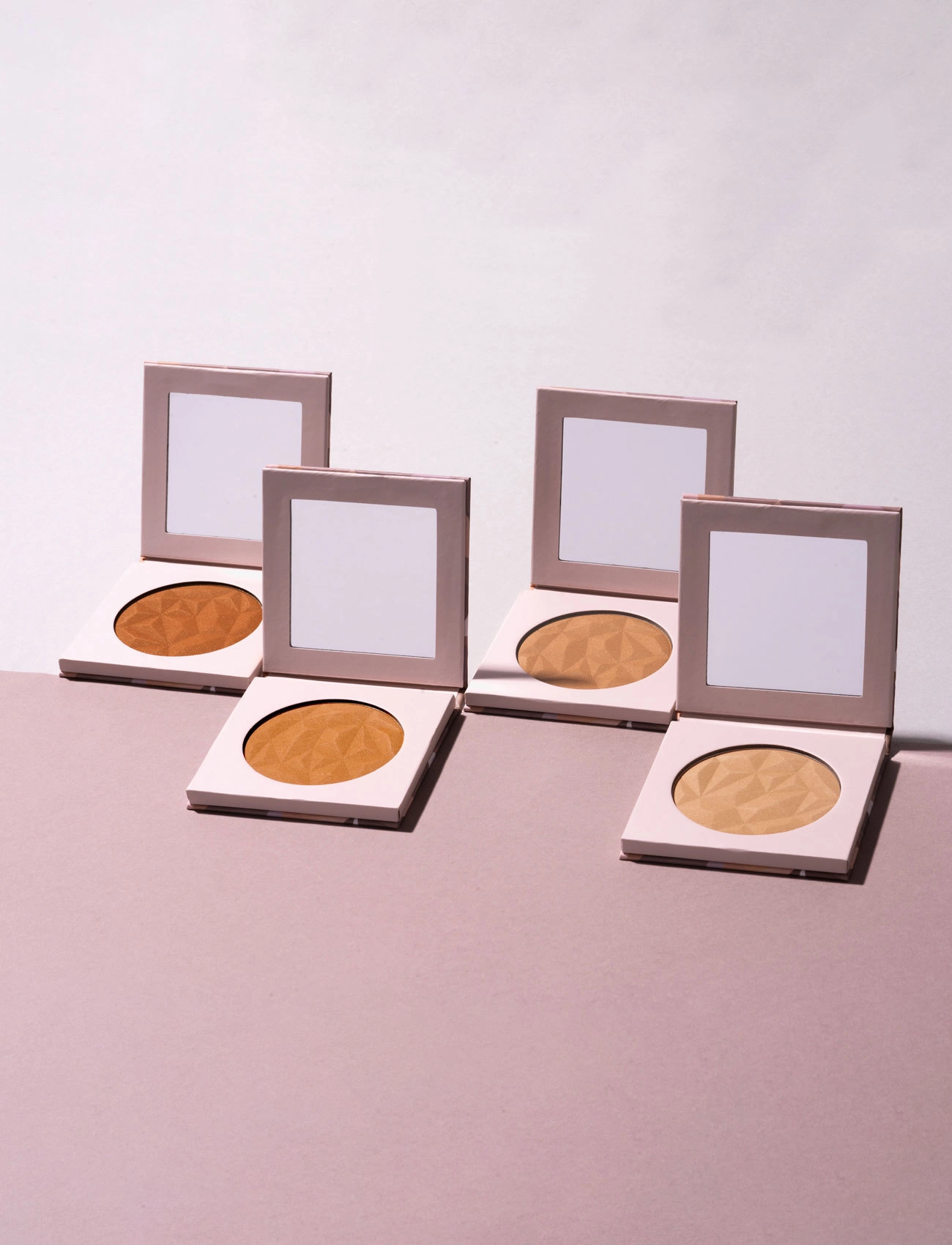 LH Cosmetics - Infinity bronzer - festtøj til outletpriser - beyond - 2