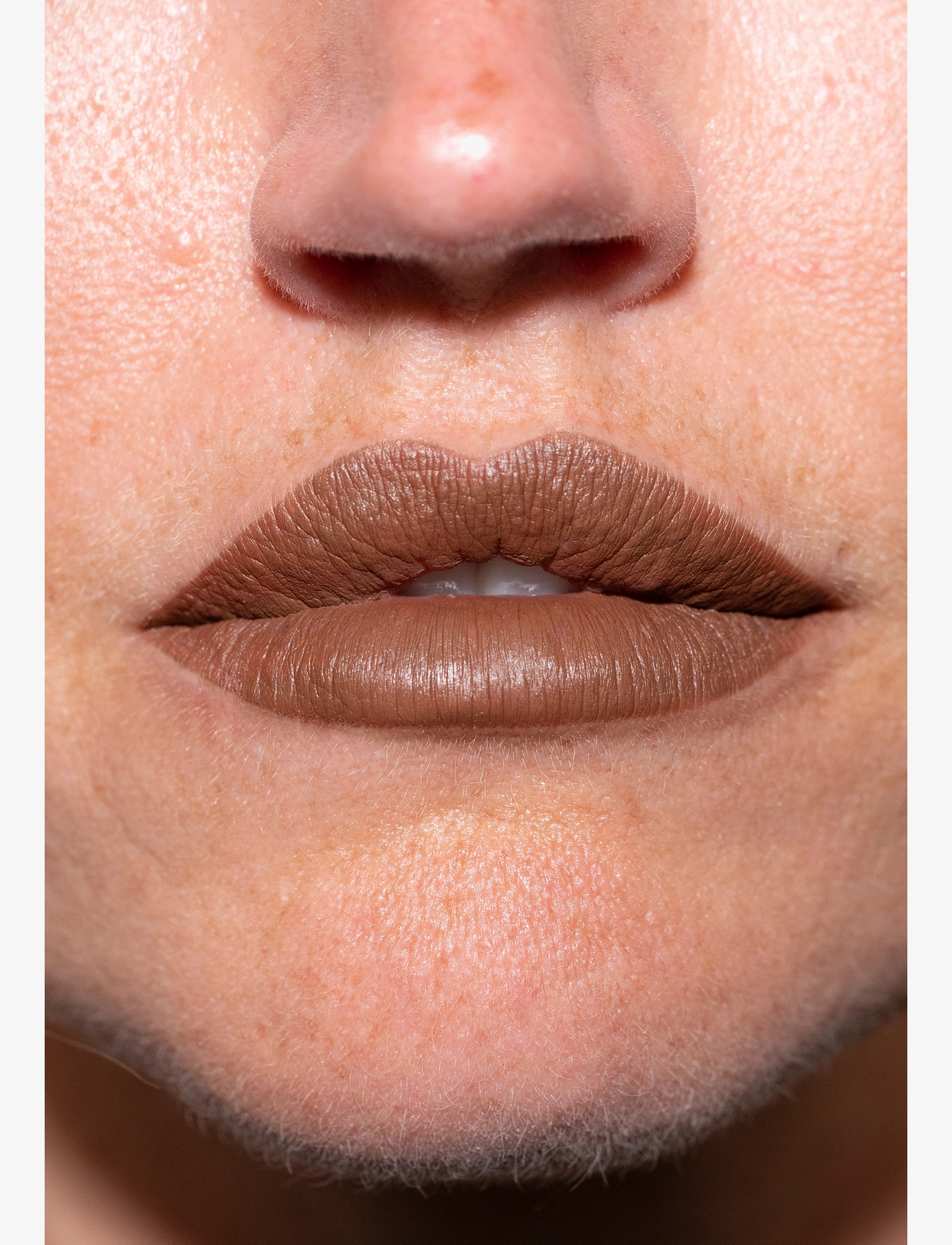 LH Cosmetics - Crayon - festtøj til outletpriser - edge - 3