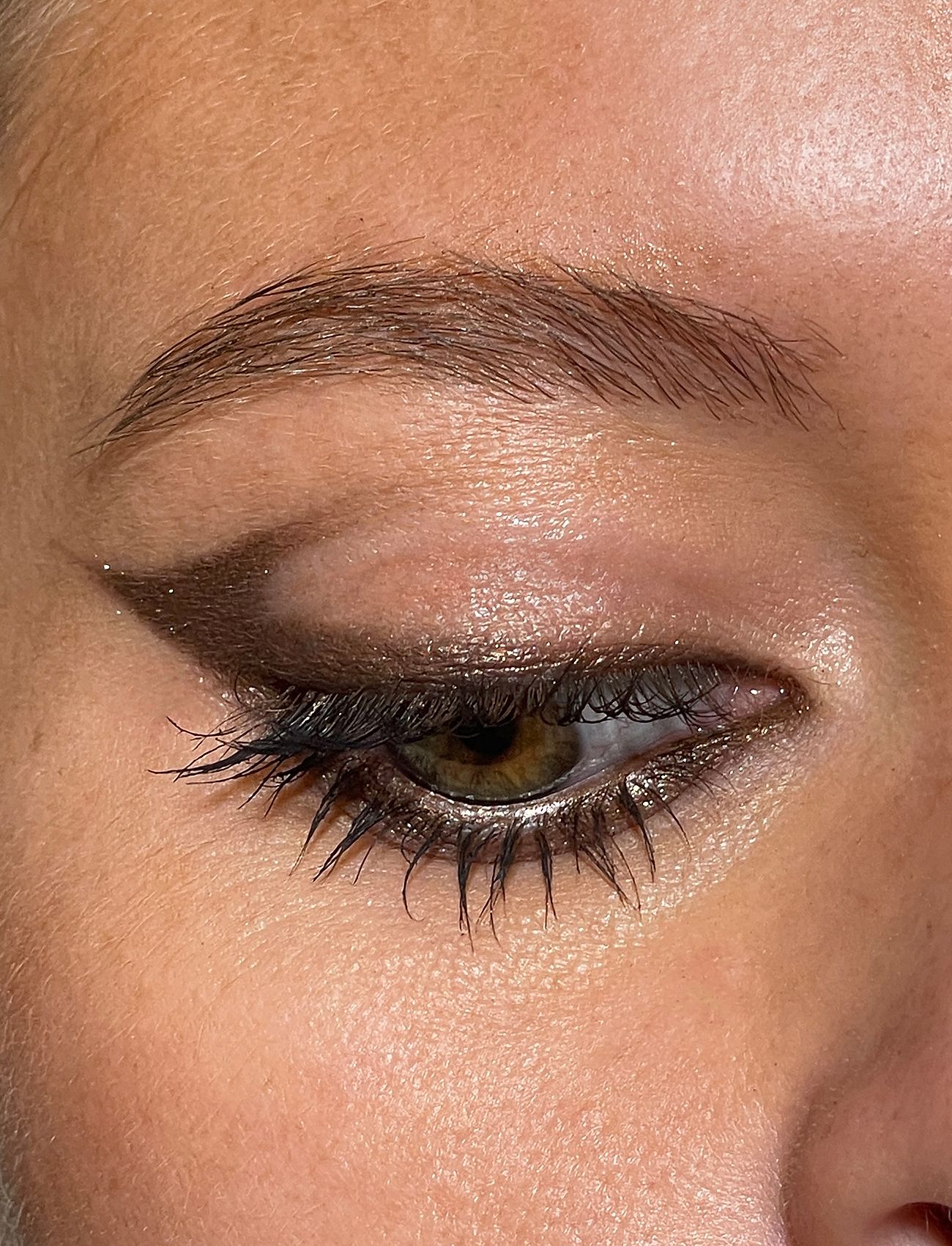 LH Cosmetics - Crayon - bliv klar til date night - maia - 1