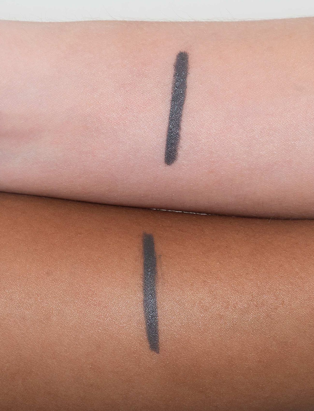 LH Cosmetics - Crayon Grey - redo för date night - grey - 1