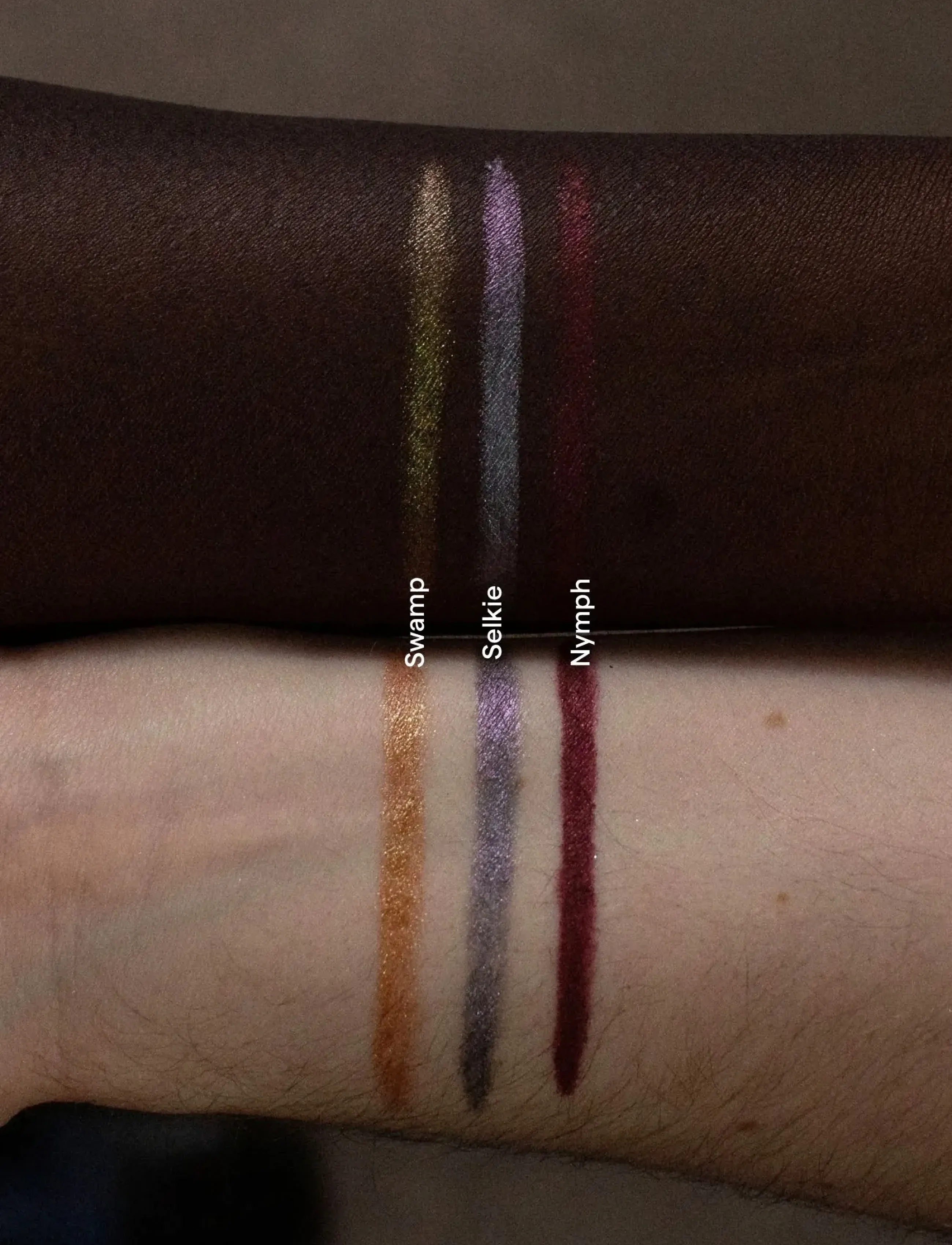 LH Cosmetics - Crayon waterproof eye & lip pencil - smink - selkie metallic grey/purple duochrome - 3