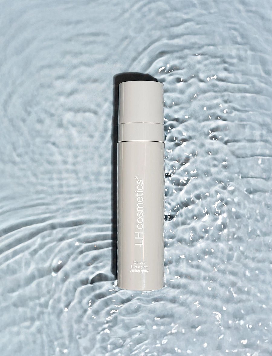 LH Cosmetics - On set Subtle glow setting spray - smink - clear - 4