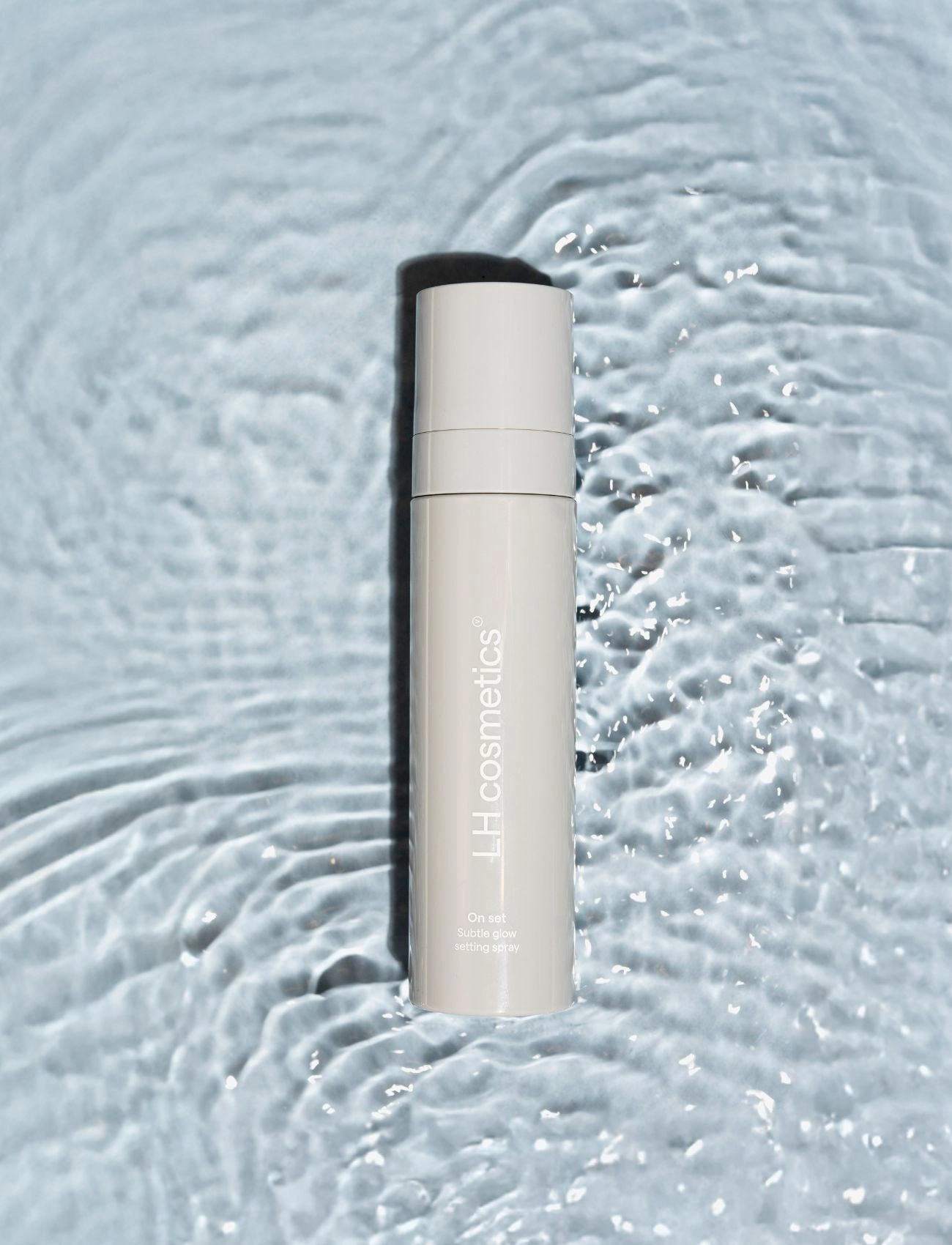 LH Cosmetics - On set Subtle glow setting spray - festtøj til outletpriser - clear - 2
