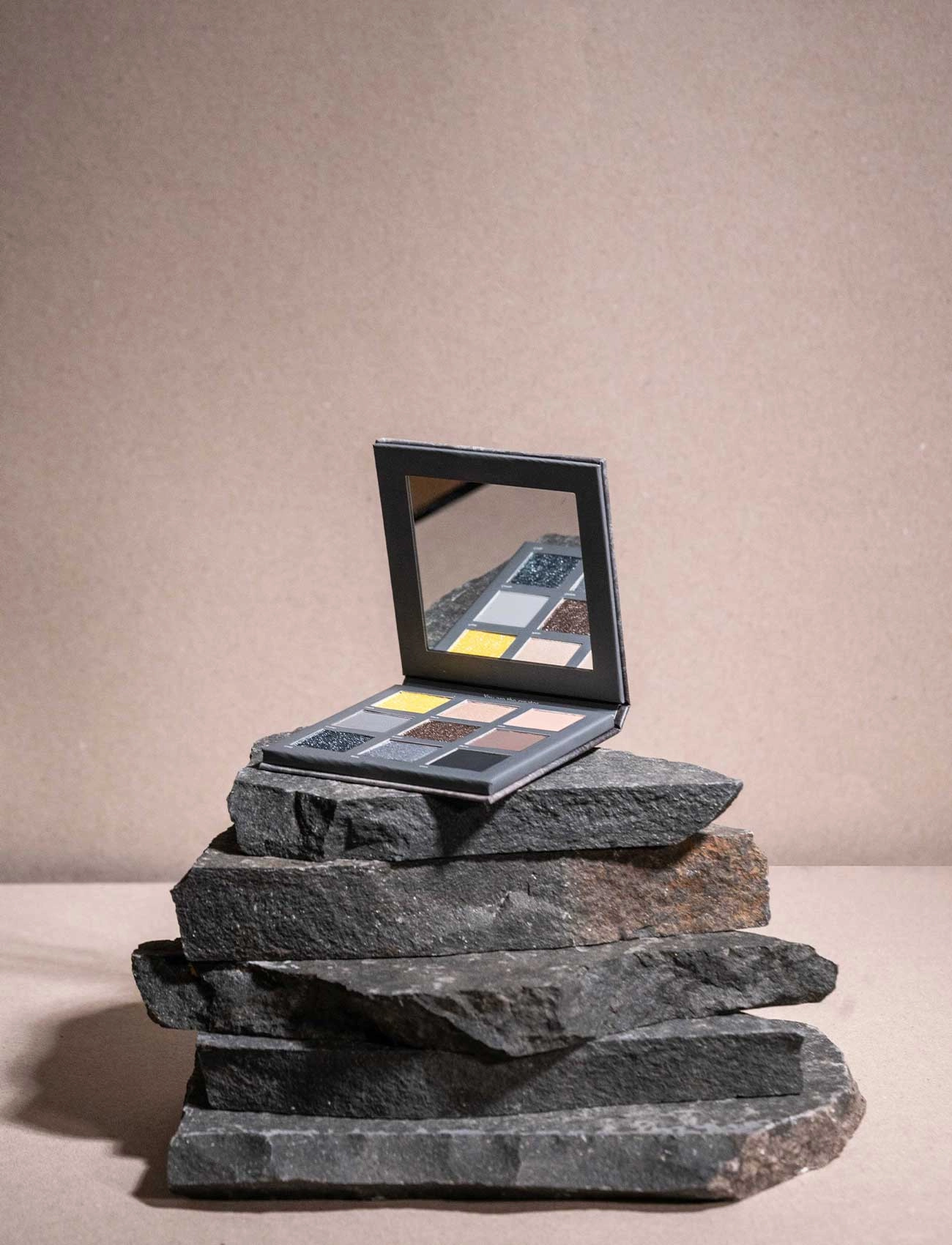 LH Cosmetics - Aim higher palette - Øyne og bryn  - flash, pitch, slab, crimp, smear, dyno, crag, beta, crux - 4