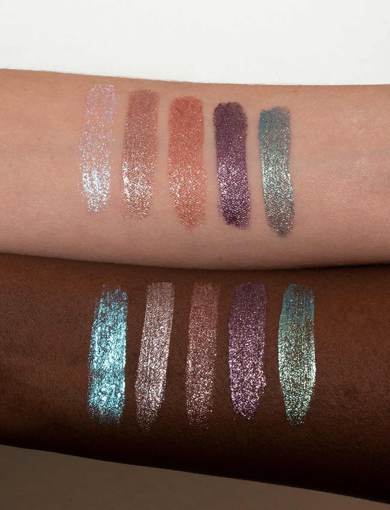 LH Cosmetics - Sparkl liquid eyeshadow & topper - redo för date night - magic deep purple with gold glitter - 3
