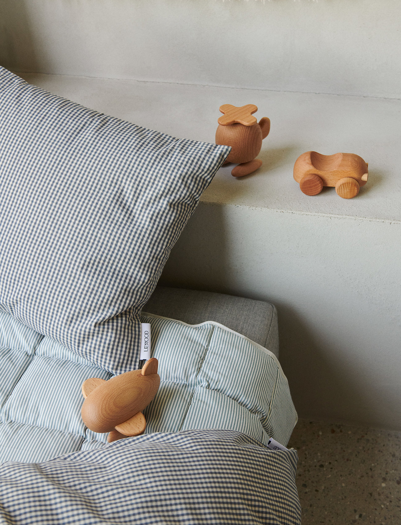 Liewood Helene wooden toy - Liewood - PLANE/BEECH / natural