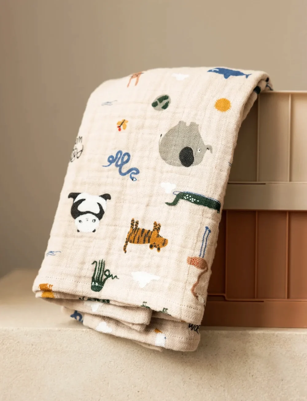 Liewood - Lewis Muslin Cloth 2-Pack - muslindukar - around the world / sandy - 0