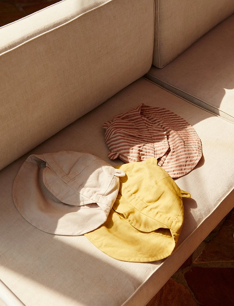 Liewood - Gorm Reversible Seersucker Sun Hat With Ears - solhattar - y/d stripe: tuscany rose/sandy - 0